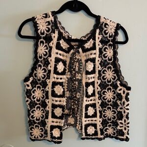 POL black/white crochet vest OS